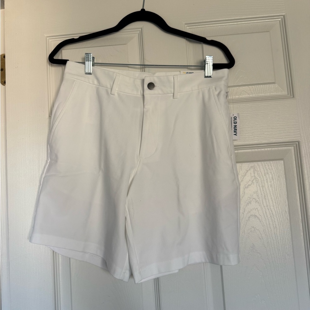 Old Navy Men’s White Shorts